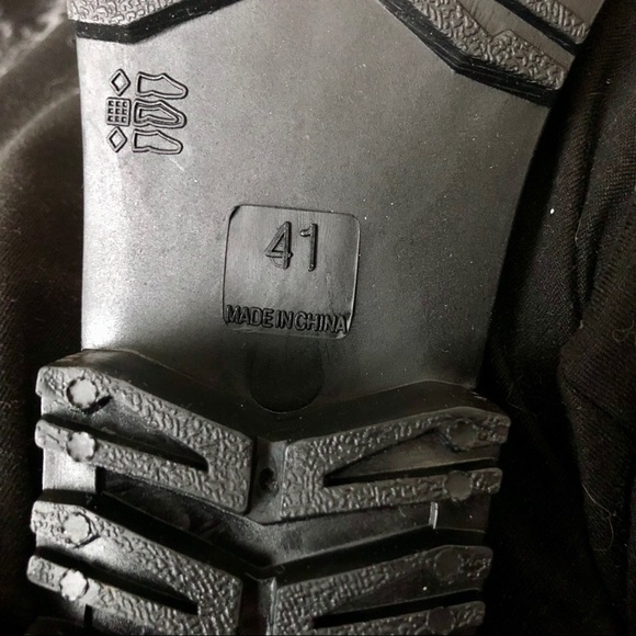 Burgundy Women’s Shoes NWT - Picture 3 of 3